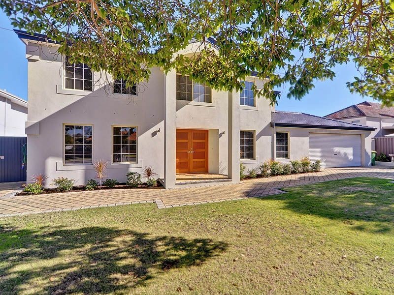 89 Murray Road, Bicton WA 6157