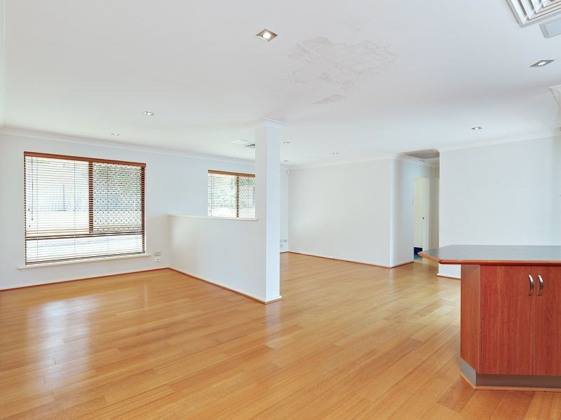 4 Tangney Court, Kardinya WA 6163
