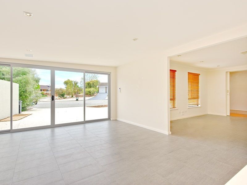 4 Tangney Court, Kardinya WA 6163