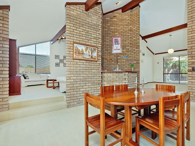5 Rolland Court, Leeming WA 6149