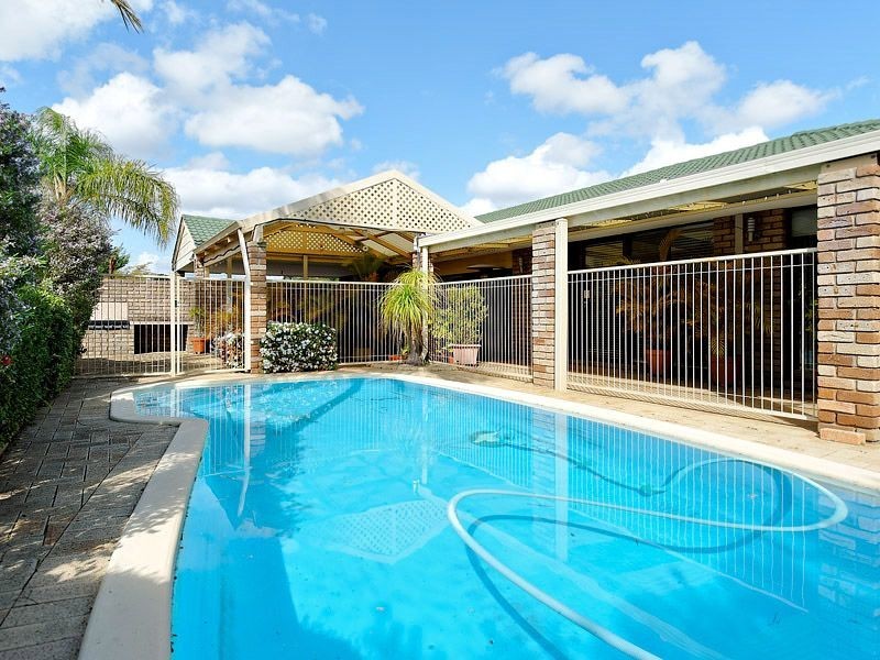 5 Rolland Court, Leeming WA 6149