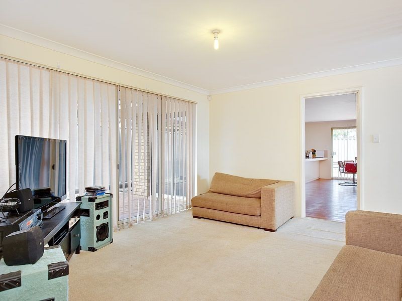 2/10 Clemros Way, Leeming WA 6149