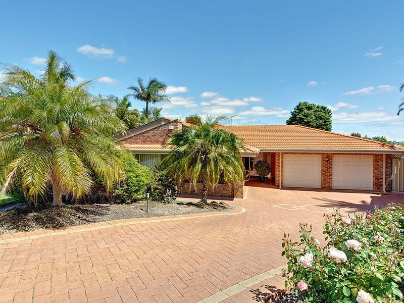 9 Mellor Court, Leeming WA 6149