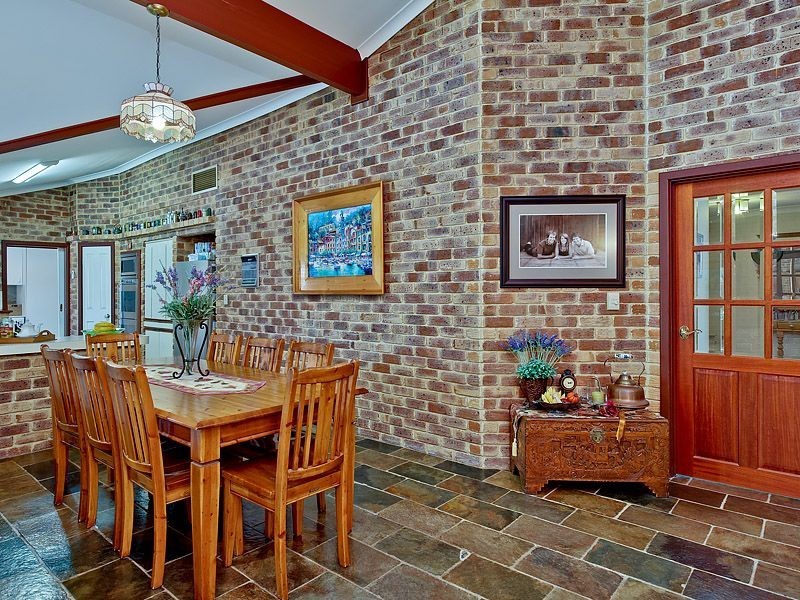 9 Mellor Court, Leeming WA 6149