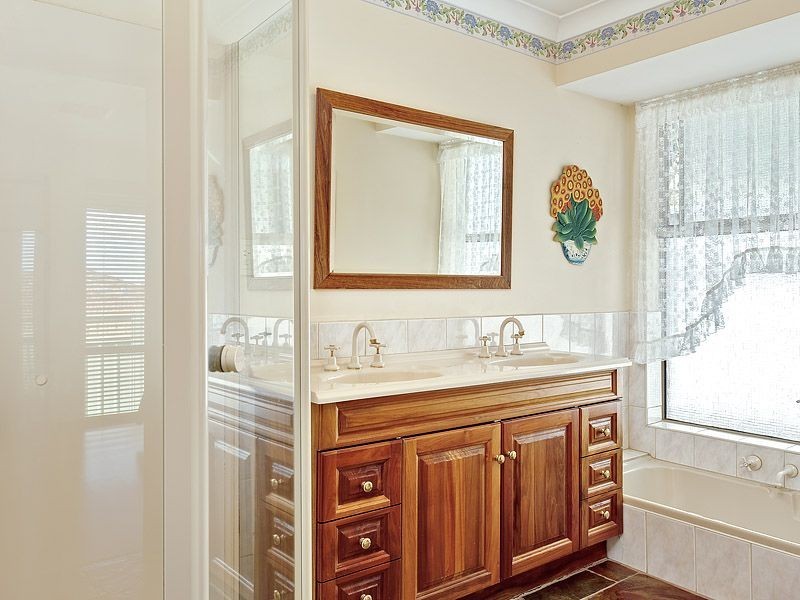 9 Mellor Court, Leeming WA 6149