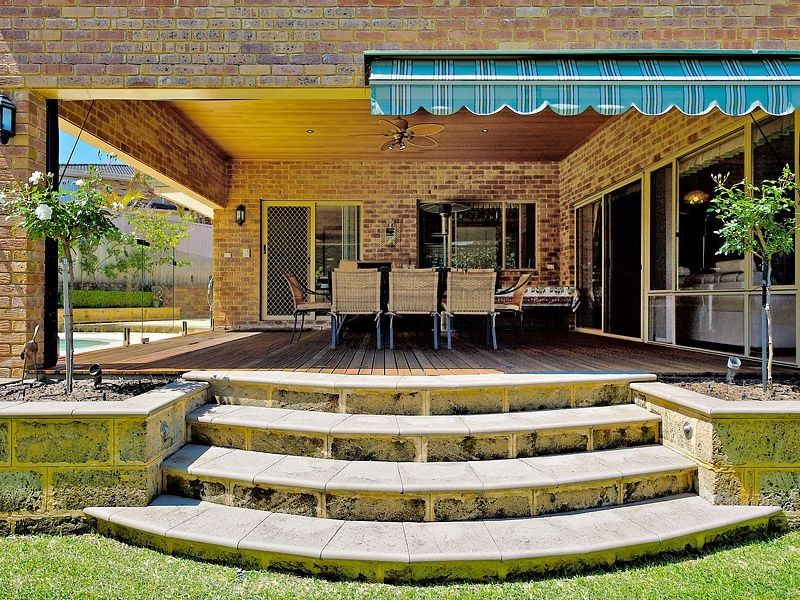 9 Mellor Court, Leeming WA 6149