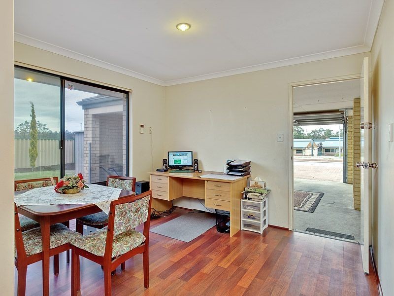 25 Champion Drive, Bertram WA 6167