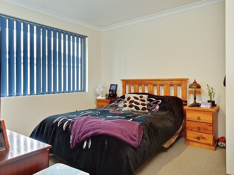 25 Champion Drive, Bertram WA 6167