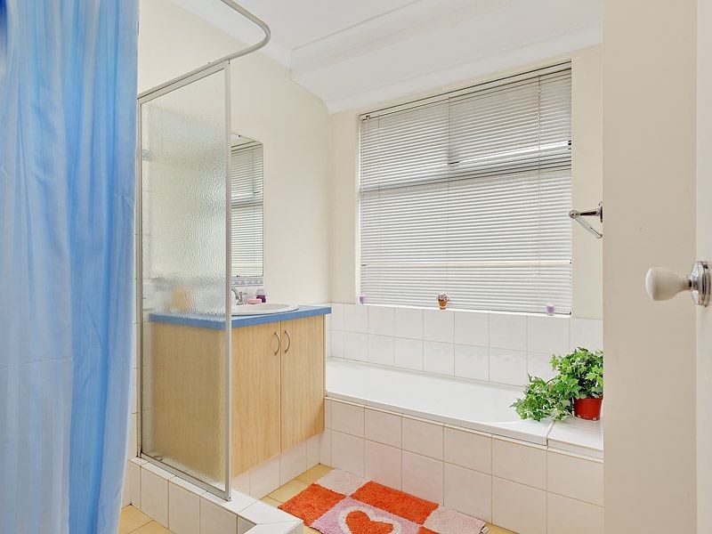 25 Champion Drive, Bertram WA 6167