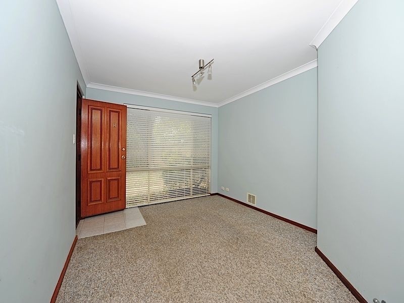 8/28 Collinson Way, Leeming WA 6149