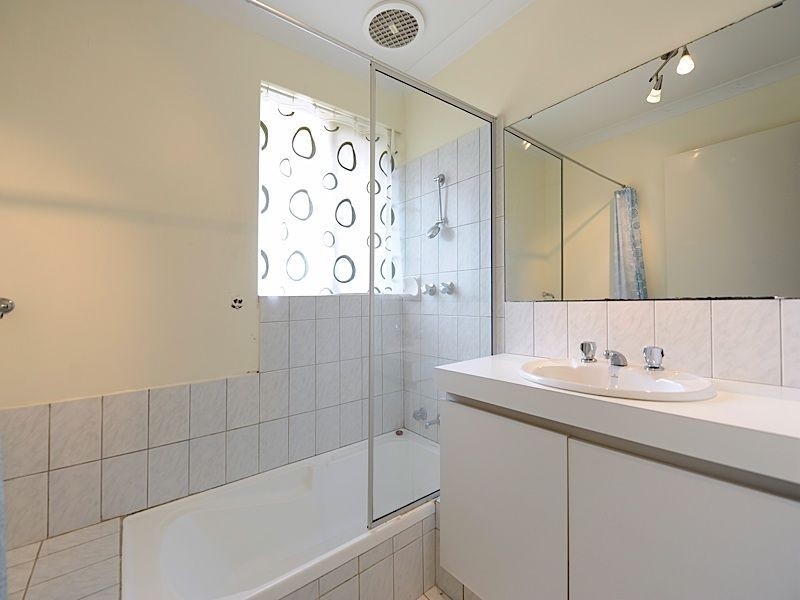 8/28 Collinson Way, Leeming WA 6149