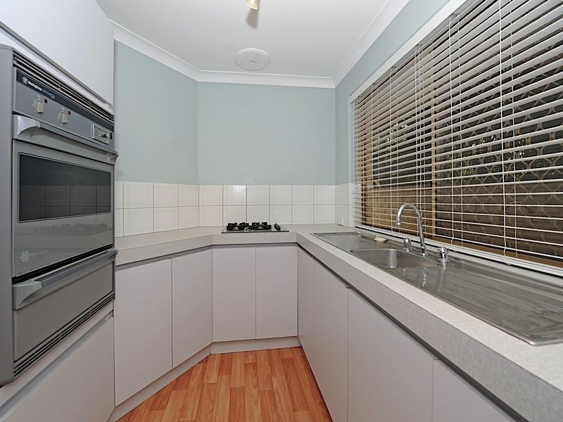 8/28 Collinson Way, Leeming WA 6149