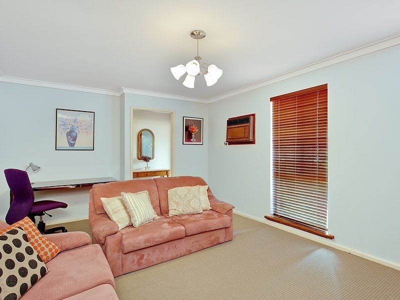 15 Gowther Street, Leeming WA 6149