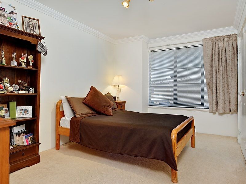 22 Kooralbyn Valley Crescent, Jandakot WA 6164