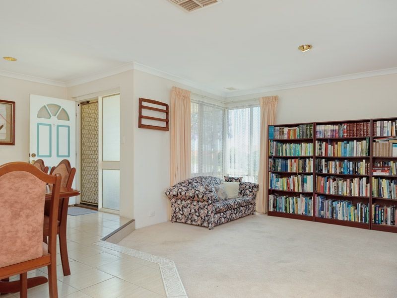 5 Pirrett Court, Leeming WA 6149