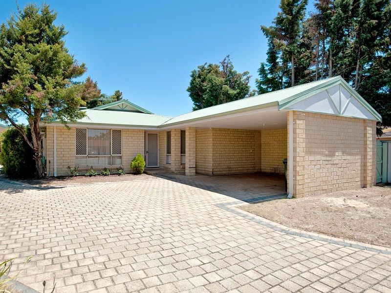 18A Noreatt Place, Leeming WA 6149