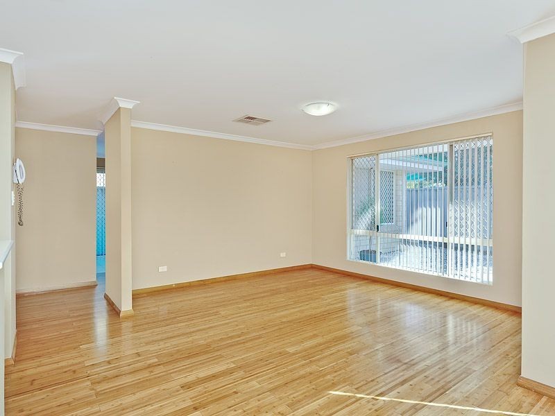 18A Noreatt Place, Leeming WA 6149