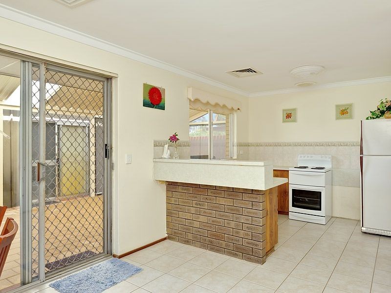 8A Weeks Way, Bull Creek WA 6149