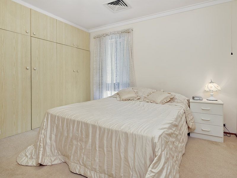 8A Weeks Way, Bull Creek WA 6149