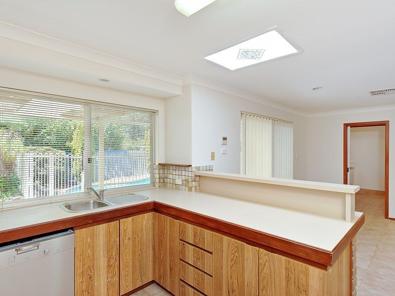 5 Amphion Place, Leeming WA 6149