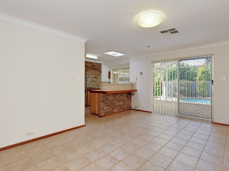 5 Amphion Place, Leeming WA 6149