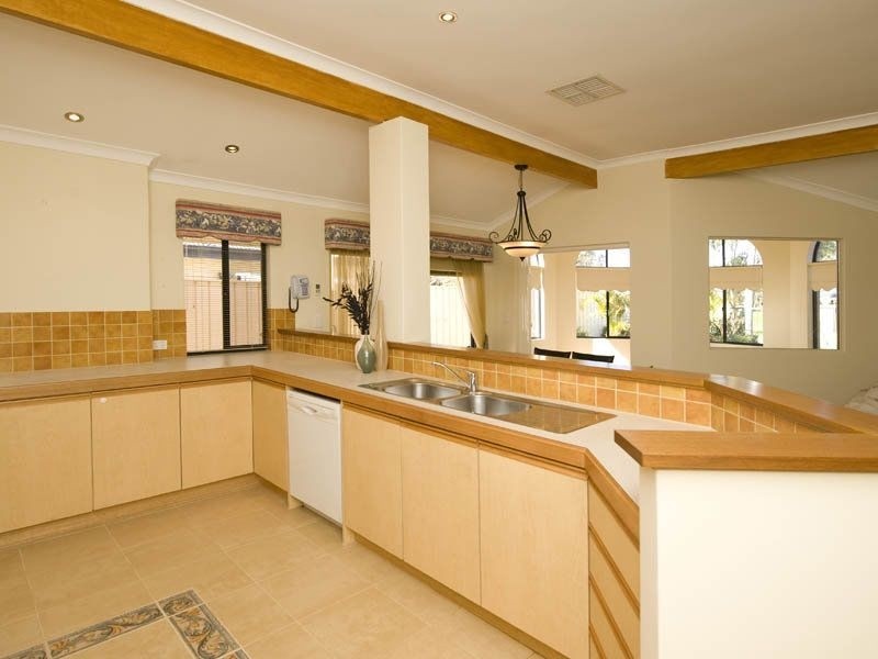 170 Glen Iris Drive, Jandakot WA 6164