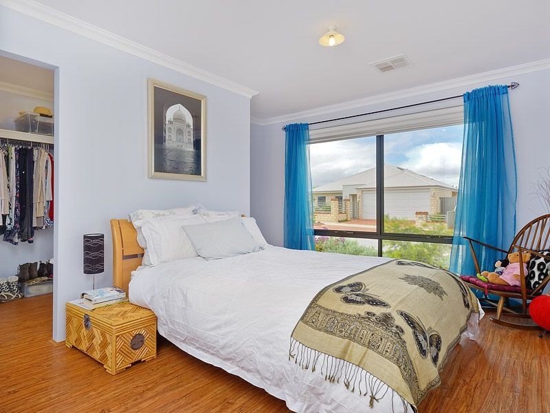 50 Archdale Loop, Piara Waters WA 6112