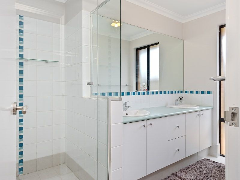 50 Archdale Loop, Piara Waters WA 6112