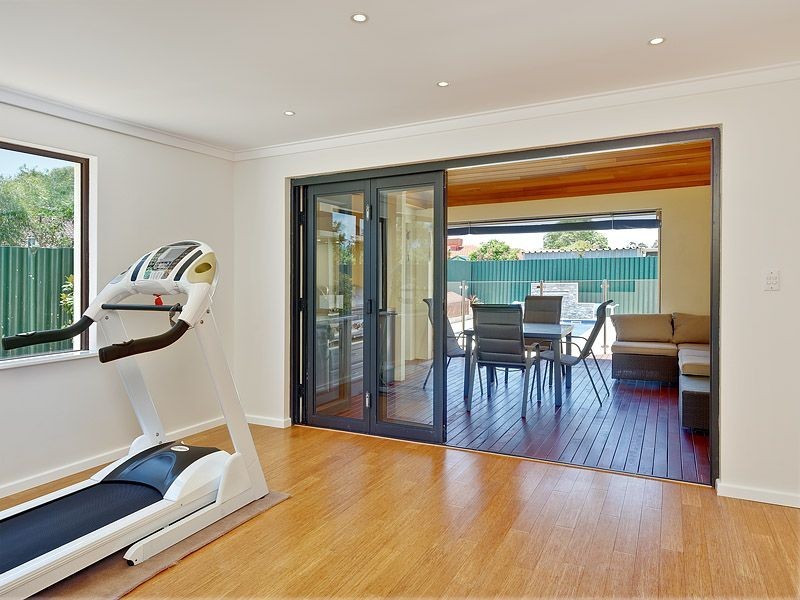 18 Wethered Street, Leeming WA 6149