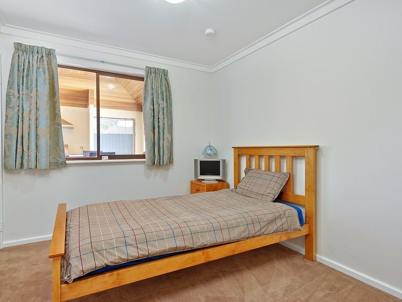 18 Wethered Street, Leeming WA 6149