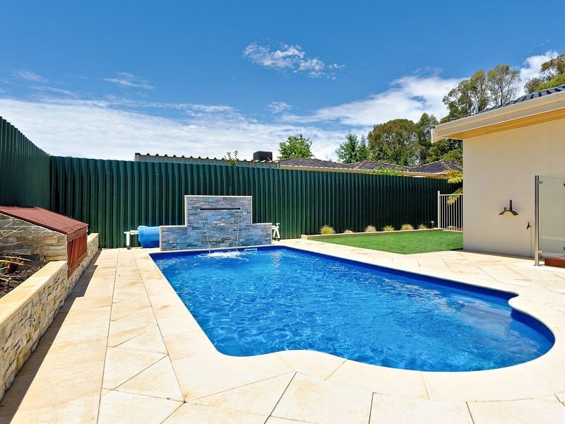 18 Wethered Street, Leeming WA 6149
