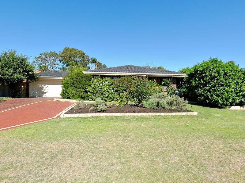 62 Gracechurch Crescent, Leeming WA 6149