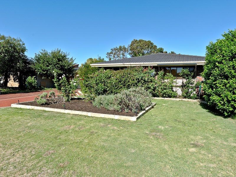 62 Gracechurch Crescent, Leeming WA 6149