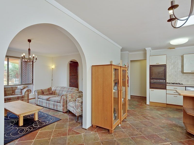 1 Gracechurch Crescent, Leeming WA 6149