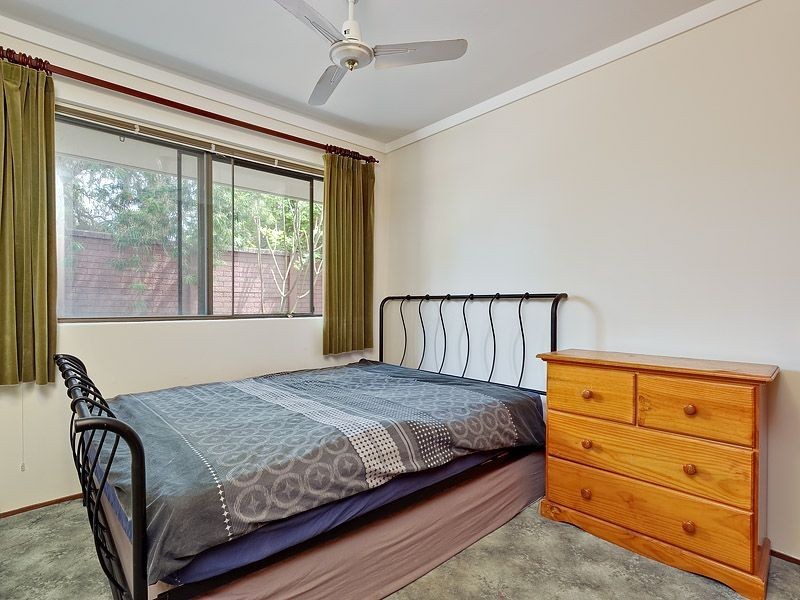 1 Gracechurch Crescent, Leeming WA 6149