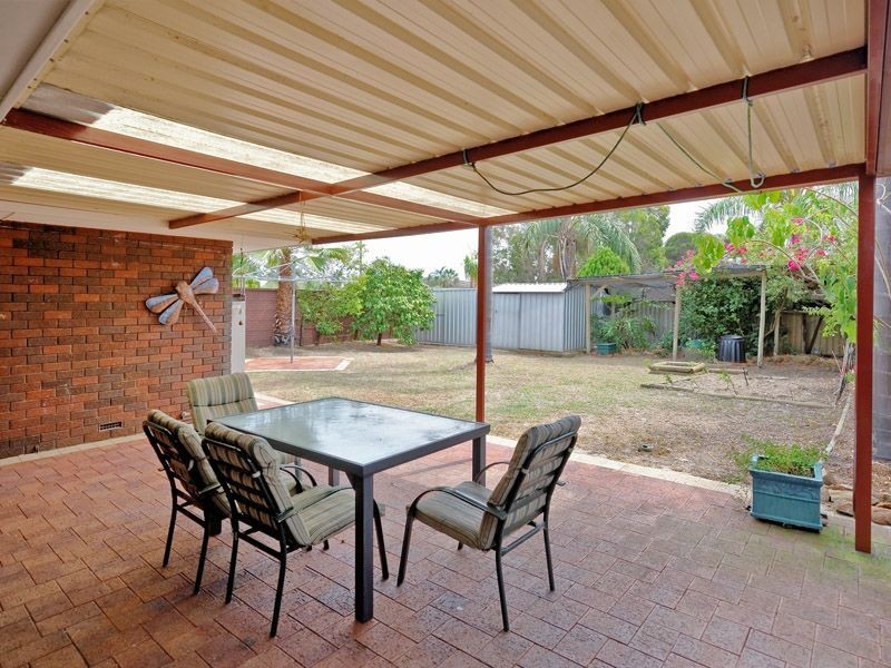 1 Gracechurch Crescent, Leeming WA 6149