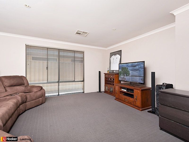 40 Daleford Way, Southern River WA 6110