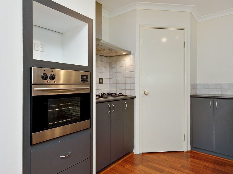 6 Kakadu Rest, Bertram WA 6167
