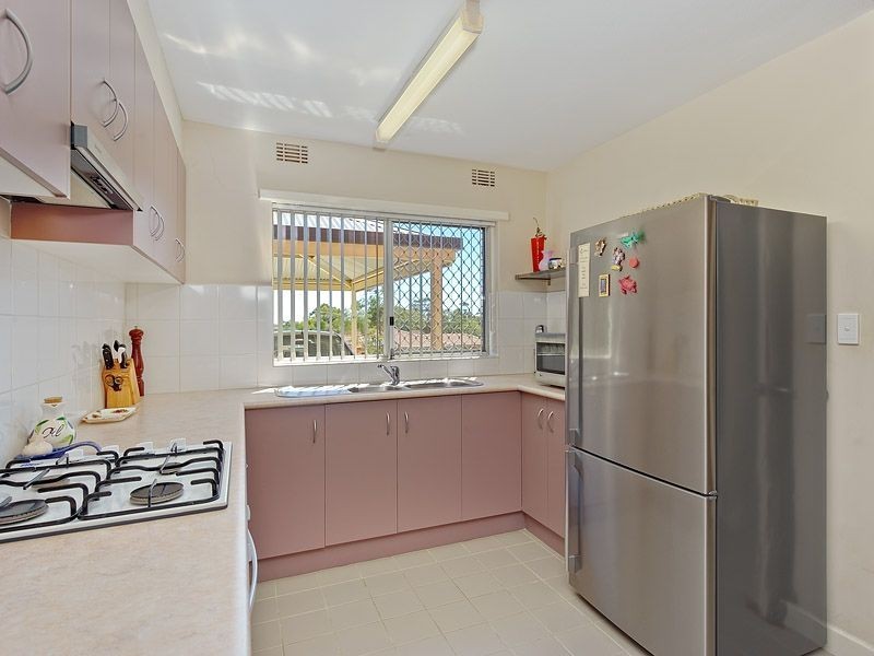 18 Watterton  Place, Hamilton Hill WA 6163