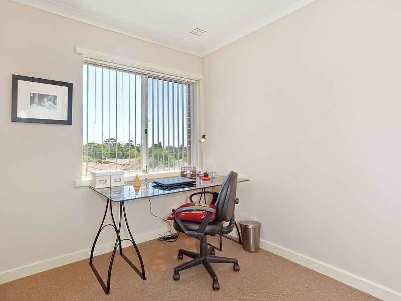 18 Watterton  Place, Hamilton Hill WA 6163