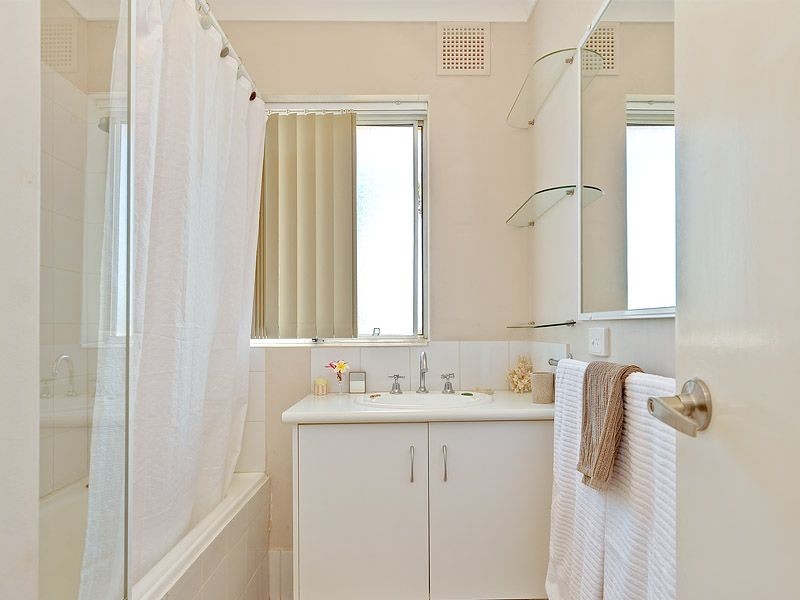 18 Watterton  Place, Hamilton Hill WA 6163