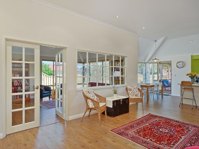 2 Haywood Trail, Leeming WA 6149