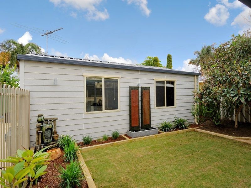 47 Colonial Drive, Bibra Lake WA 6163