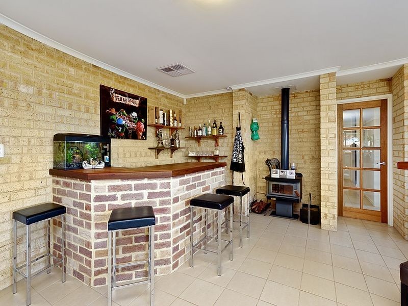 5 Bonham Court, Leeming WA 6149