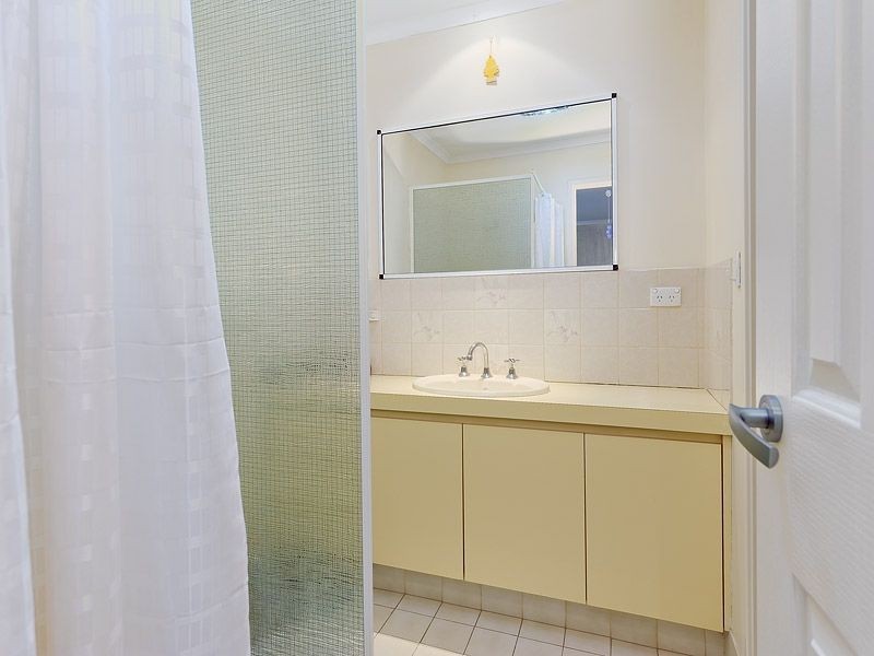 5 Bonham Court, Leeming WA 6149