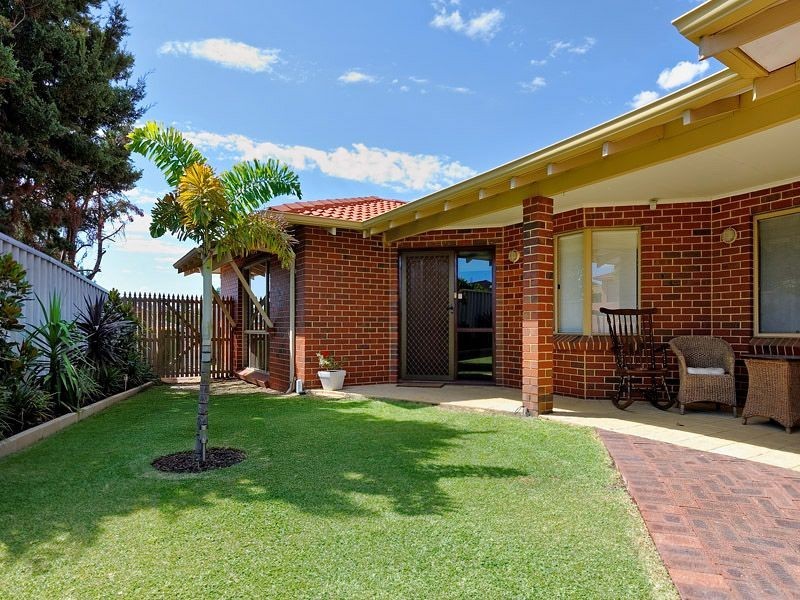5 Bonham Court, Leeming WA 6149