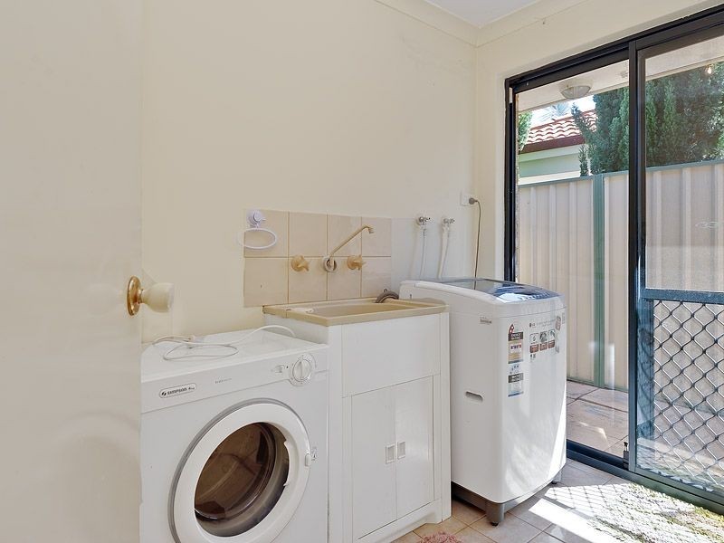 42B Marshwood Retreat, Bibra Lake WA 6163