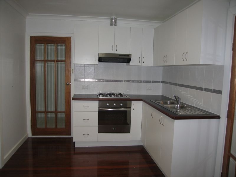 6 Rhyl Place, Langford WA 6147