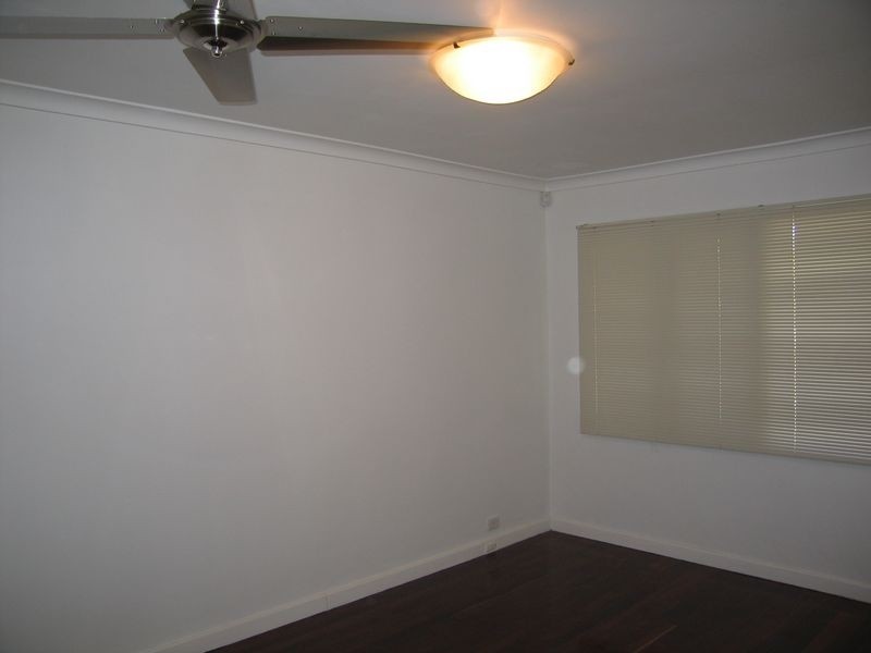 6 Rhyl Place, Langford WA 6147