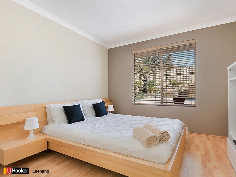 2 Evergreen Court, Leeming WA 6149